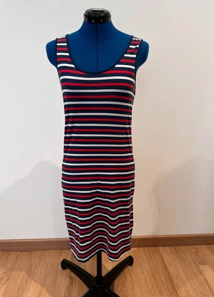 Robe rayée sans manches-taille M, staat: Heel goed, maat: M / 38 / 10, € 8,00, € 9,10 inclusief Kopersbescherming Pro