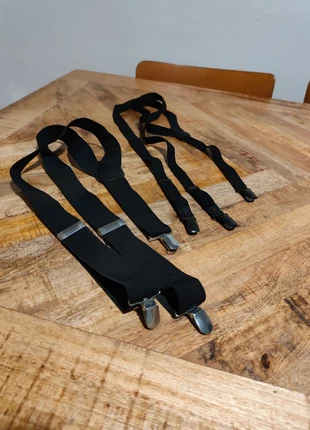 2 Zwarte bretels, merk: Zara, staat: Heel goed, € 6,00, € 7,00 inclusief Kopersbescherming