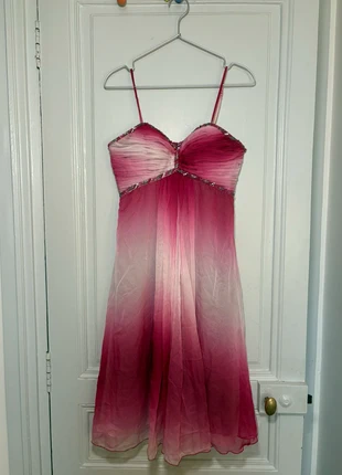 Pink Ombre Beaded Cocktail Dress, marque: Yves Calin, état: Très bon état, taille: M / 38 / 10, 30,00 €, 32,20 € Protection acheteurs incluse