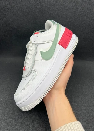 Nike Air Force 1 Shadow cuir blanc vert fuschia 40 (is4039), marque: Nike, état: Très bon état, taille: 40, 75,00 €, 79,45 € Protection acheteurs (Pro) incluse