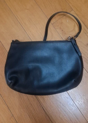 Sac à main noir H&M, marque: H&M, état: Très bon état, 3,00 €, 3,85 € Protection acheteurs incluse