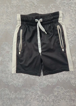 Short de sport KIABI - Taille 5A - Bon état, marque: Kiabi, état: Bon état, taille: 5 ans / 110 cm, 2,00 €, 2,80 € Protection acheteurs incluse