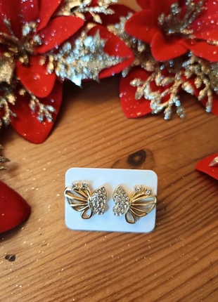 Jolie boucles d'oreilles papillon dorées et Strass neuves, merk: Strass, staat: Nieuw met prijskaartje, € 5,00, € 5,95 inclusief Kopersbescherming Pro