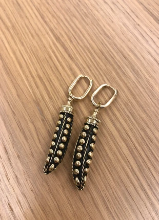 Orecchìni corno con borchie, marke: no brand, zustand: Neu, 20,00 €, 21,70 € inklusive Vinted-Käuferschutz