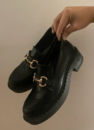 Mocassini in pelle con dettaglio oro, marque: Fashion&Bella, état: Très bon état, taille: 36, 9,00 €, 10,15 € Protection acheteurs incluse