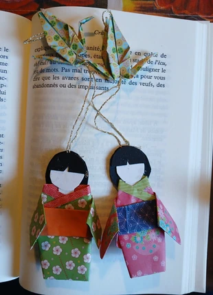 Deux marques pages kokeshis et grues fil doré #18, marca: Origami, estado: Nuevo sin etiquetas, 9,90 €, 11,10 € Protección al comprador incluida
