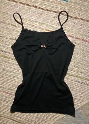 top nero con fiocchetto e scollo, marke: Vintage Dressing, zustand: Neu, größe: S / 36 / 8, 7,00 €, 8,05 € inklusive Vinted-Käuferschutz