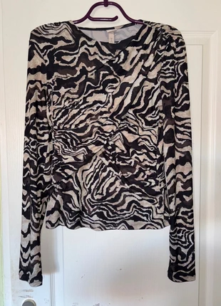 Top manches longues drapé imprimé animal – H&M – Taille S, brand: H&M, condition: Very good, size: S / 36 / 8, €10.00, €11.20 includes Buyer Protection