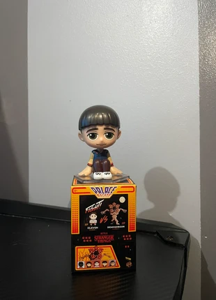 Figura Colecionável Will Byers (Stranger Things) - McDonald’s, marca: McDonald's, estado: Novo sem etiquetas, tamanho: Prematuro, até 44 cm, €4.00, €4.90 inclui Proteção do Comprador