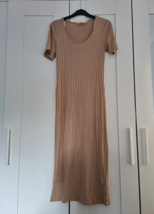 Lange beige jurk - Maat XS, merk: Primark, staat: Goed, maat: S / 36 / 8, € 3,00, € 3,85 inclusief Kopersbescherming