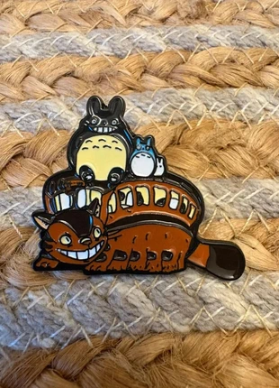 Pins Totoro 🌳💚, marque: Ghibli, état: Très bon état, 4,00 €, 4,90 € Protection acheteurs (Pro) incluse