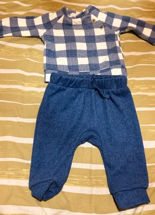 One set, brand: Rachel Zoe, condizioni: Ottime, taglia: 1-3 mesi / 56 cm, €2.00, €2.80 include la Protezione acquisti