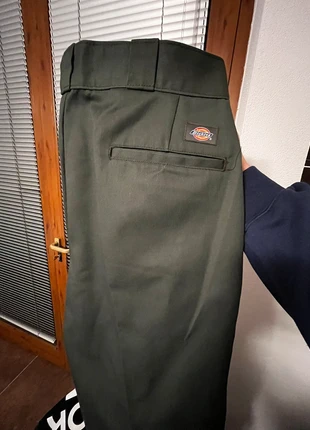 Dickies 874, brand: Dickies, condizioni: Nuovo senza cartellino, taglia: IT 52 | W42, €35.00, €37.45 include la Protezione acquisti