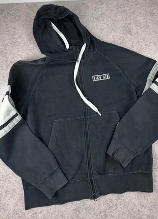 Sweat zippé Nike Air noir taille M – style iconique 🖤, marca: Nike Air, estado: Bom, tamanho: M, €12.00, €13.30 inclui Proteção do Comprador