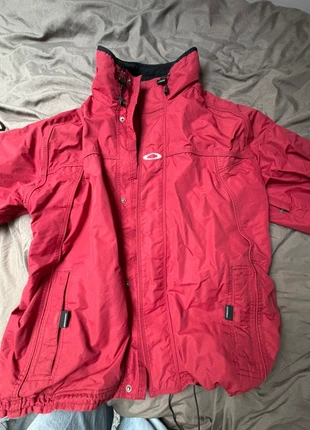 Oakley skijacket, merk: Oakley, staat: Heel goed, maat: L, € 80,00, € 84,70 inclusief Kopersbescherming