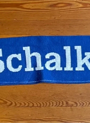 Fc Schalke 04 Fanschal, merk: FC Schalke 04, staat: Goed, € 5,00, € 5,95 inclusief Kopersbescherming
