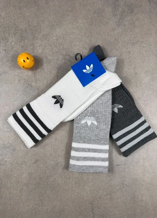 Calze Adidas pacchetto da tre, brand: adidas, condizioni: Nuovo con cartellino, taglia: S | 35-38, €13.00, €14.35 include la Protezione acquisti Pro