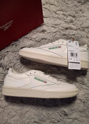 Baskets Reebok Club C Blanc Taille 37 Authentique neuf, marque: Reebok, état: Neuf avec étiquette, taille: 37, 53,00 €, 56,35 € Protection acheteurs incluse