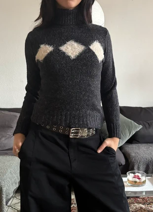 Grey sweater with detail, marca: Vintage Dressing, estado: Muito bom, tamanho: S / 36 / 8, €15.00, €16.45 inclui Proteção do Comprador