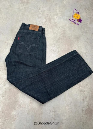 Jean Levi’s 514 Slim straight Femme Noir vintage – Taille 36 (W28 L28), brand: Levi's, condition: Very good, size: S / 36 / 8, €26.00, €28.00 includes Buyer Protection Pro