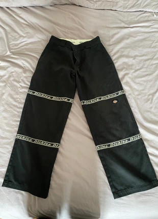 Pantalon Dickies, marque: Dickies, état: Très bon état, taille: M, 30,00 €, 32,20 € Protection acheteurs incluse