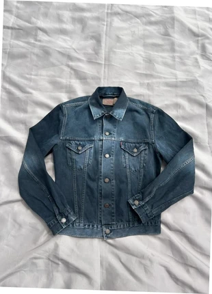 Veste en jean Levi’s vintage – Bleu marine délavé – Taille M - Très bon état, brand: Levi's, condition: Very good, size: M / 38 / 10, €24.00, €25.90 includes Buyer Protection Pro