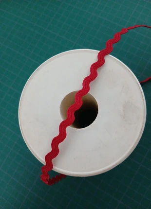 Serpentine croquet rouge, brand: Ruban, condition: Like new, €2.00, €2.80 includes Buyer Protection