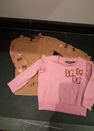 Shirtje en trui, merk: scapino, staat: Heel goed, maat: 24-36 maanden / 92 cm, € 3,50, € 4,38 inclusief Kopersbescherming