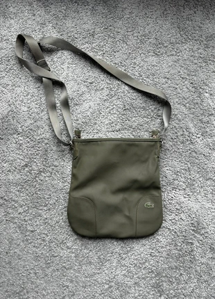 Sac à bandoulière sacoche Lacoste verte logo brodé vert vintage en excellent état, brand: Lacoste, condition: Very good, €20.00, €21.70 includes Buyer Protection