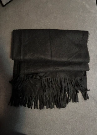 Sciarpa nera, estado: Bom, €1.50, €2.28 inclui Proteção do Comprador