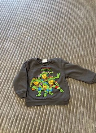 Pulls, marque: Teenage Mutant Ninja Turtles, état: Très bon état, taille: 4 ans / 104 cm, 2,50 €, 3,33 € Protection acheteurs incluse