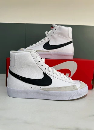 Nike blazer mid 77 gs, marque: Nike, état: Neuf sans étiquette, taille: 38,5, 33,00 €, 35,35 € Protection acheteurs incluse