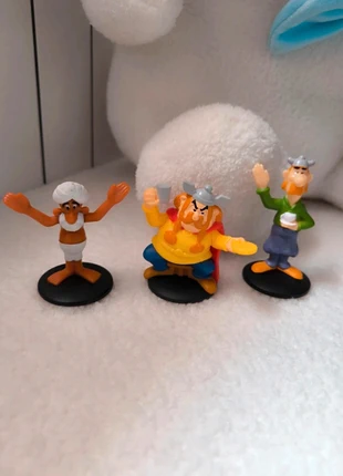 Lot de 3 figurine Astérix et Obélix, marca: Asterix, estado: Muito bom, tamanho: Tamanho único, €2.50, €3.33 inclui Proteção do Comprador