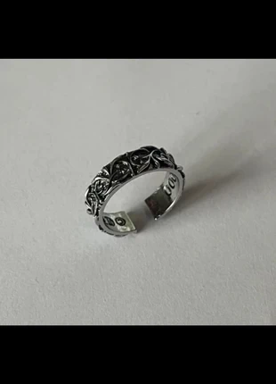 Bague réglable avec fleur et gravures Y2K chrome, brand: CHROME, condition: New without tags, size: Adjustable, €9.00, €10.15 includes Buyer Protection