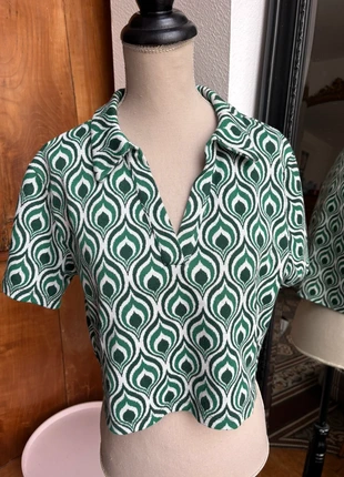 Top polo en coton manches courtes imprimé rétro vintage vert et blanc Bizzbee - Taille XS 💚, marque: Bizzbee, état: Très bon état, taille: XS / 34 / 6, 6,00 €, 7,00 € Protection acheteurs incluse
