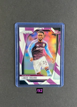 Color Match Aston Villa Numbered /92 Panini Prizm Premier League 2024-25 RC Rookie Lamare Bogarde, merk: Panini, staat: Nieuw zonder prijskaartje, € 3,50, € 4,38 inclusief Kopersbescherming