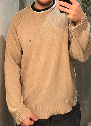 Pull Tommy Hilfiger vintage crewneck logo brodé, marque: Tommy Hilfiger, état: Très bon état, taille: XL / 42 / 14, 15,00 €, 16,45 € Protection acheteurs incluse