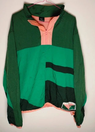 Nike retro | windbreaker| Taille L, marke: Nike, zustand: Zufriedenstellend, größe: L, 15,00 €, 16,45 € inklusive Vinted-Käuferschutz