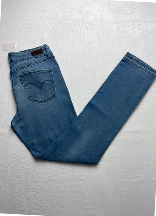 Jeans levis femme mide rise slim W30 L32 FR38 (224), marca: Levi's, estado: Muito bom, tamanho: M / 38 / 10, €15.00, €16.45 inclui Proteção do Comprador Pro