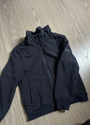 Windjas, marque: Fish & Chips, état: Très bon état, taille: 9 ans / 134 cm, 25,00 €, 26,95 € Protection acheteurs incluse