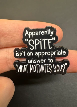 Apparently “Spite” Spilla ironica, marque: NO LABEL, état: Très bon état, 5,00 €, 5,95 € Protection acheteurs incluse