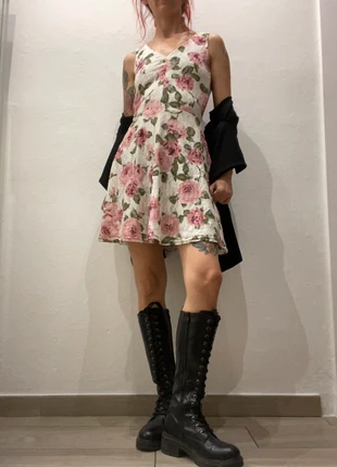 Delizioso mini dress a fiori tg S Telly Wejil, brand: Tally Weijl, condizioni: Nuovo senza cartellino, taglia: S / IT 40 / EU 36, €8.00, €9.10 include la Protezione acquisti