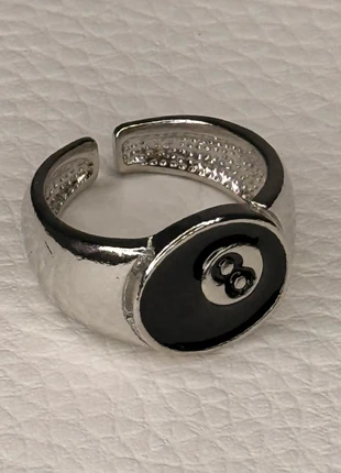 Bague argentée “8-ball” style vintage, marque: CHROME, état: Neuf avec étiquette, taille: Ajustable, 8,99 €, 10,14 € Protection acheteurs incluse