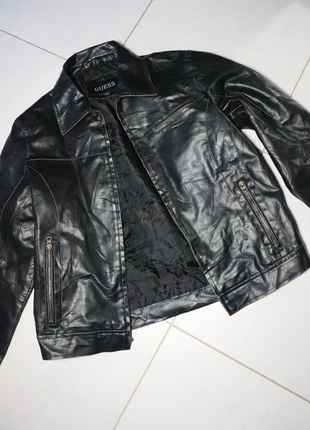 Veste en cuir guess vintage indie sleaze, merk: GUESS, staat: Heel goed, maat: M, € 35,00, € 37,45 inclusief Kopersbescherming