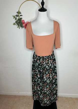 Robe Maxi SHEIN Curve Bi-Matière Carrée Florale Taille 4XL (Grande Taille), merk: Shein, staat: Heel goed, maat: 4XL / 48 / 20, € 3,50, € 4,38 inclusief Kopersbescherming