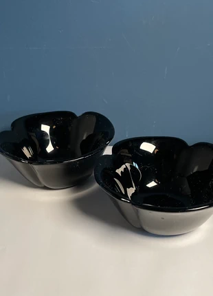 2 vintage kommetjes glas zwarte amethist, merk: Vintage Dressing, staat: Heel goed, € 7,50, € 8,58 inclusief Kopersbescherming