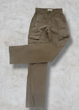 Pantalon cargo kaki femme STR – coupe tendance, marque: Bershka, état: Très bon état, taille: XS / 34 / 6, 6,00 €, 7,00 € Protection acheteurs incluse