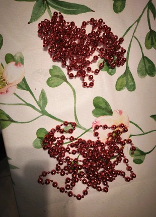 Ghirlande in plastica rossa, merk: NO LABEL, staat: Heel goed, € 1,50, € 2,28 inclusief Kopersbescherming