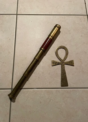 Lot deco décoration vintage croix égyptienne longue vue laiton, zustand: Gut, 18,00 €, 19,60 € inklusive Vinted-Käuferschutz