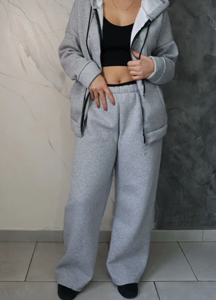 Ensemble jogging gris molletonné – Sweat à capuche zippé + pantalon – Chaud & confortable, marke: New Collection, zustand: Neu, mit Etikett, größe: Einheitsgröße, 29,99 €, 32,19 € inklusive Vinted-Käuferschutz